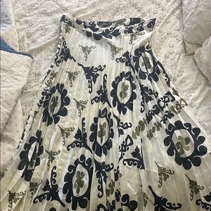 Mango Floral Pleated Skirt